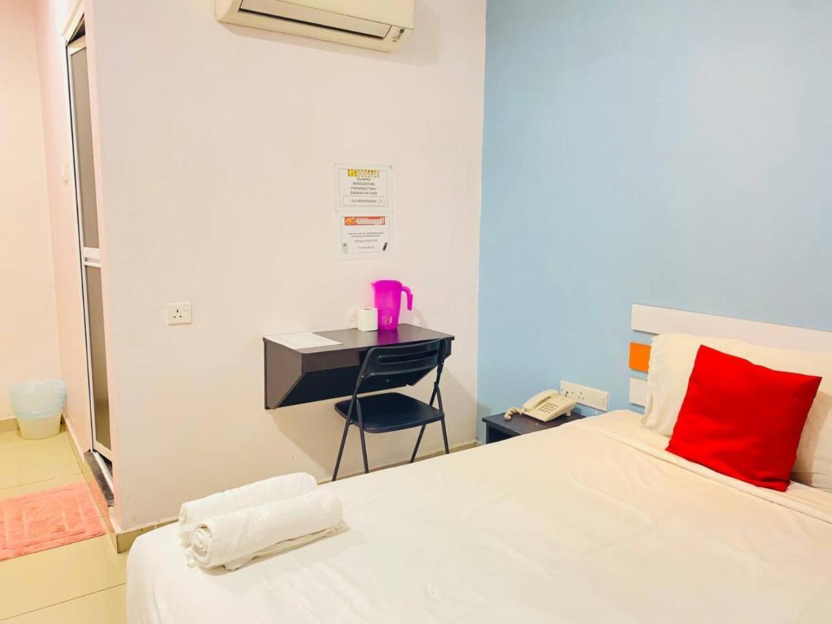 Orange Hotel Segamat Exterior photo