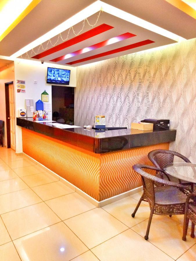 Orange Hotel Segamat Exterior photo