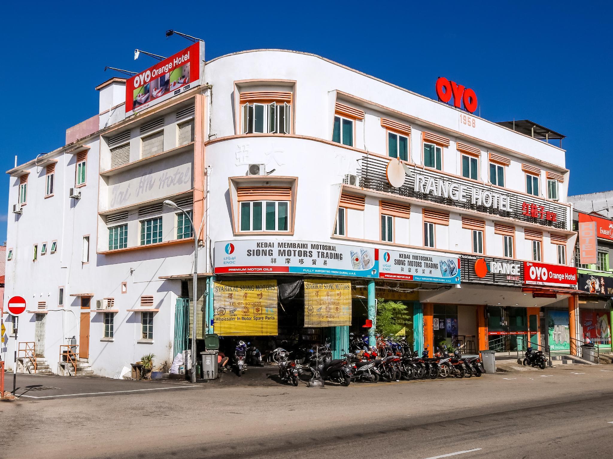 Orange Hotel Segamat Exterior photo