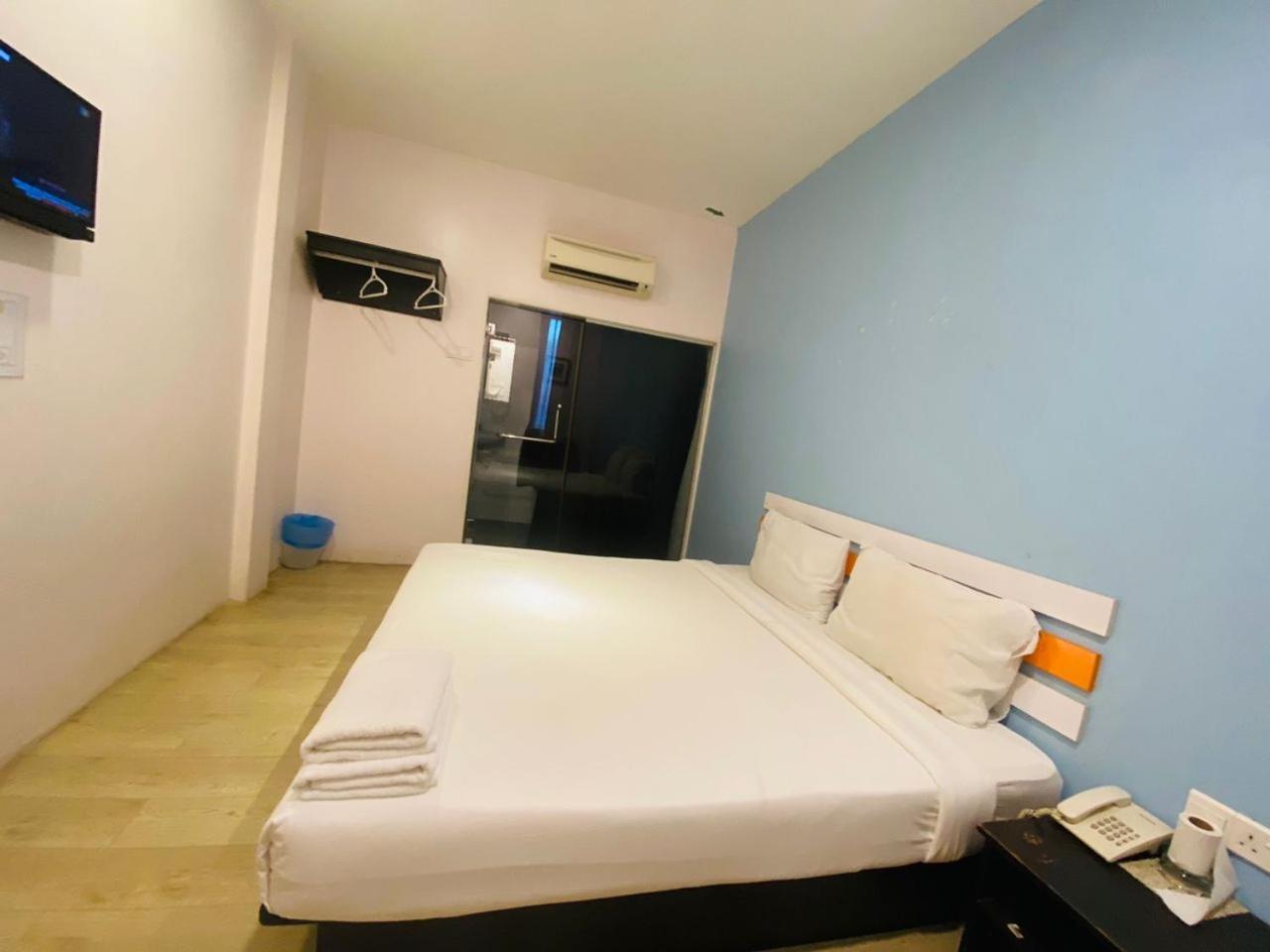 Orange Hotel Segamat Exterior photo
